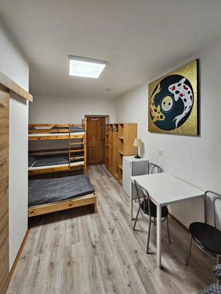 Ubytovna-Hostel- Imos Praga Zewnętrze zdjęcie